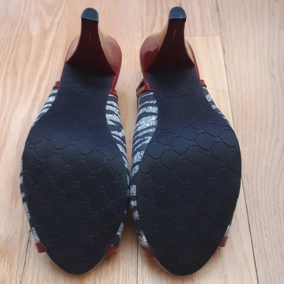 Candie’s Zebra Print Heels, New - Picture 3 of 6